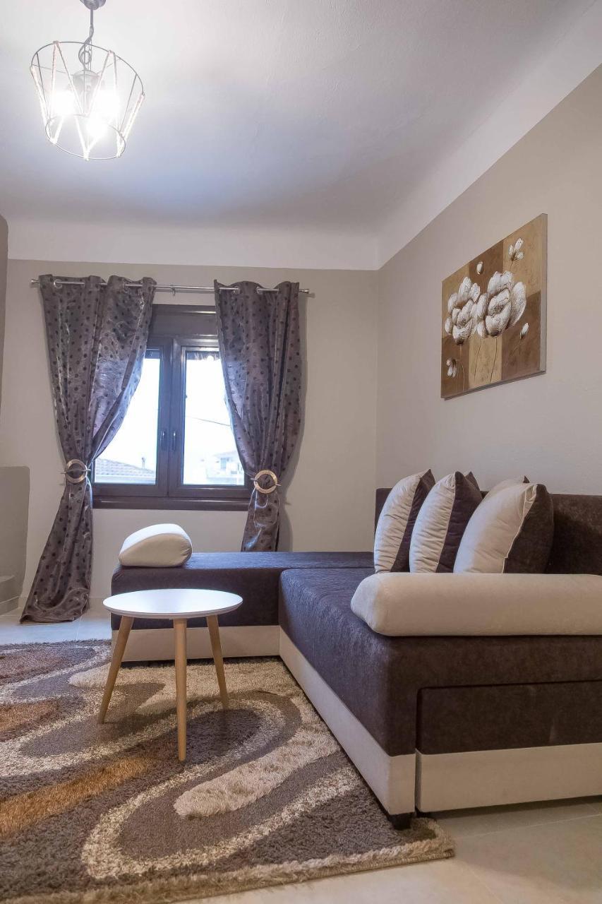 Historic Luxury House In The Heart Of Meteora Villa Kalambaka Bagian luar foto