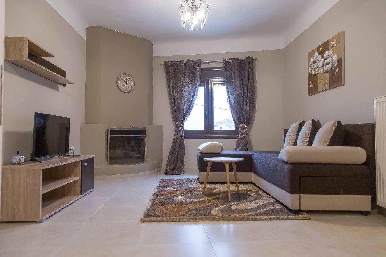 Historic Luxury House In The Heart Of Meteora Villa Kalambaka Bagian luar foto