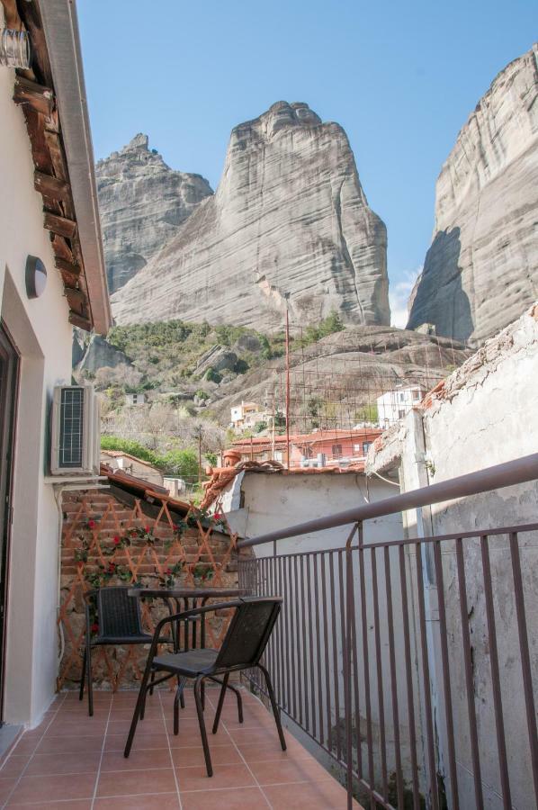 Historic Luxury House In The Heart Of Meteora Villa Kalambaka Bagian luar foto